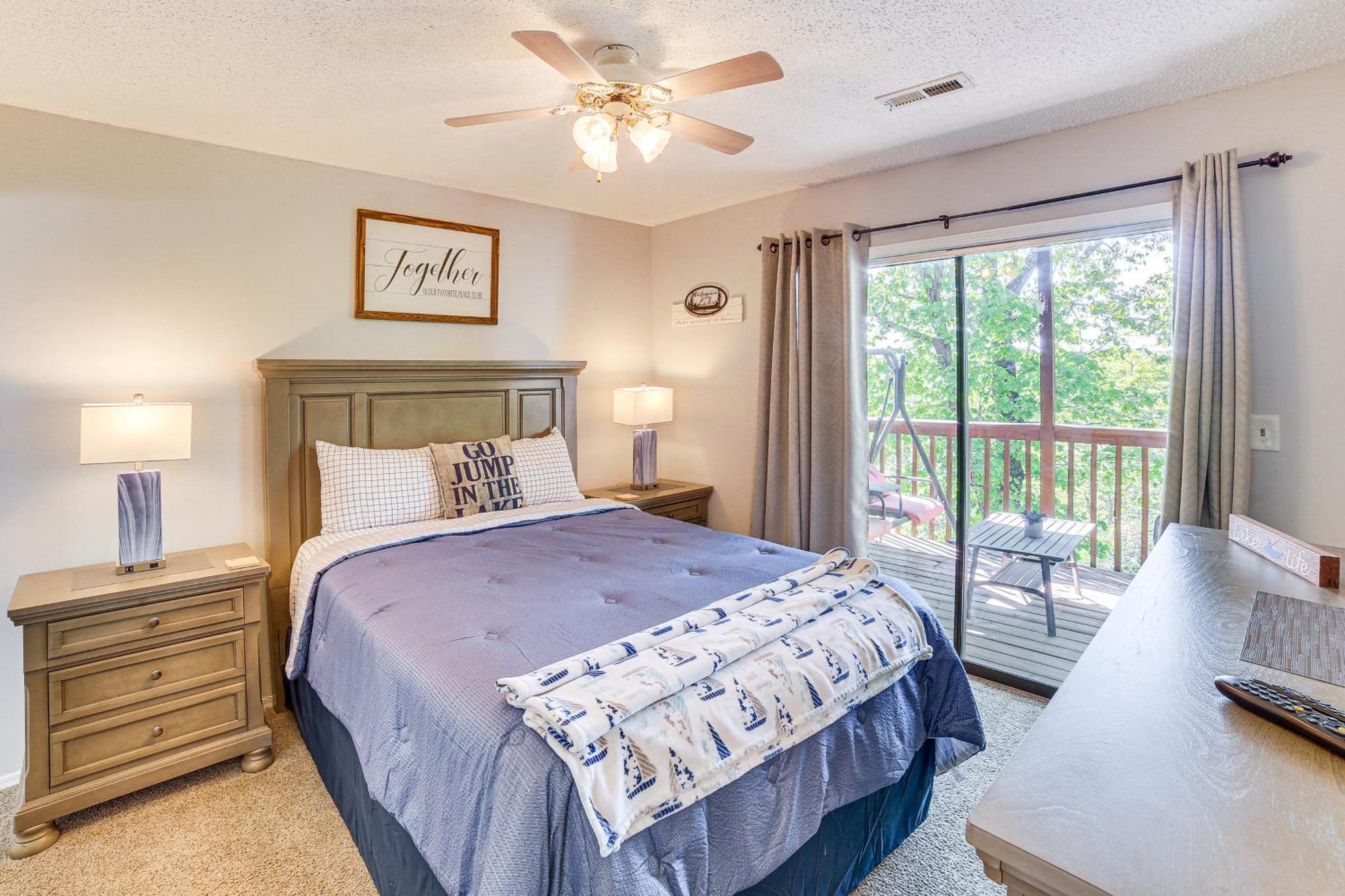 Reed Springs Condo With Furnished Deck And Pool Access Reeds Spring Exterior photo